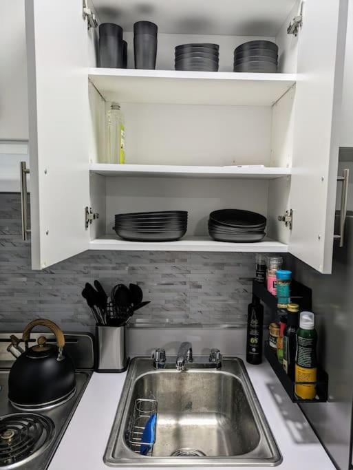 Heart Of Downtown Manhattan - Stylish One Bedroom Apartment In Vibrant Union Square 뉴욕 외부 사진