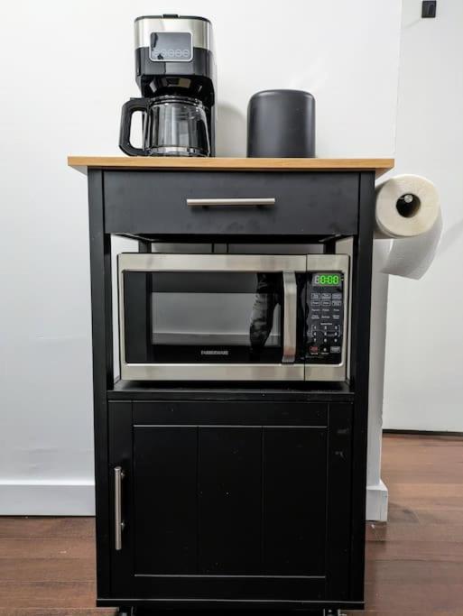 Heart Of Downtown Manhattan - Stylish One Bedroom Apartment In Vibrant Union Square 뉴욕 외부 사진