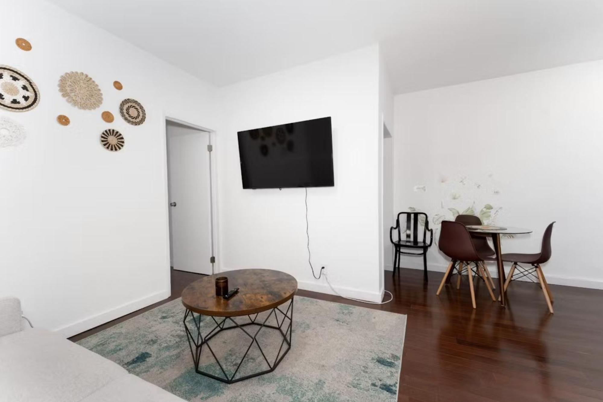 Heart Of Downtown Manhattan - Stylish One Bedroom Apartment In Vibrant Union Square 뉴욕 외부 사진